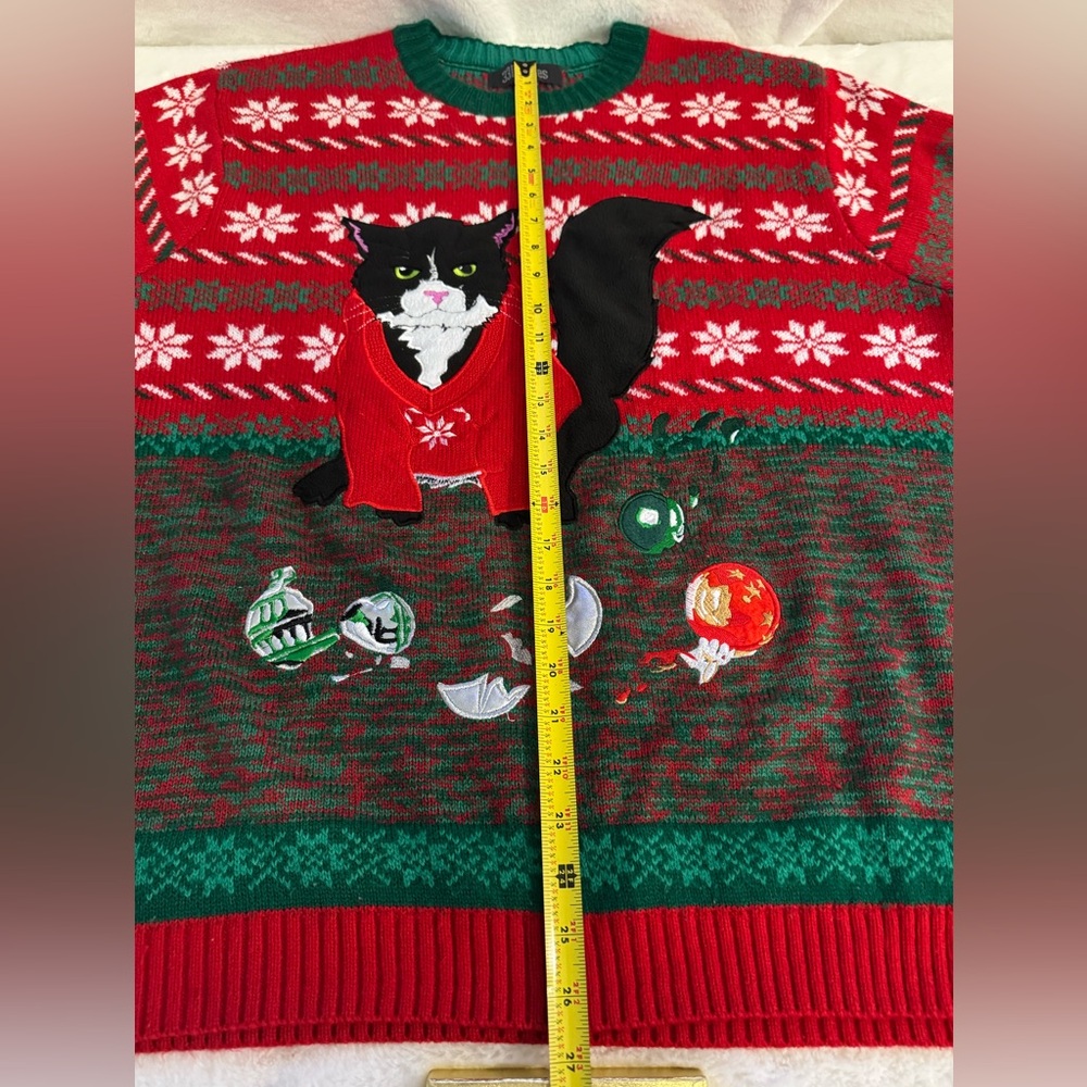 33 Degrees Cat ‘Ugly’ Christmas Sweater, Soft Comfy Cozy - Picture 9 of 10